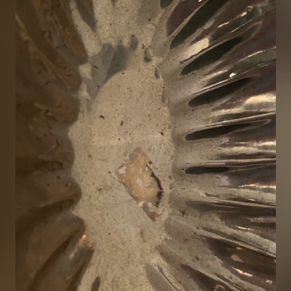 Vintage Ornate Solid Brass Planter Grapes And Leaf Decor - Picture 6 of 10